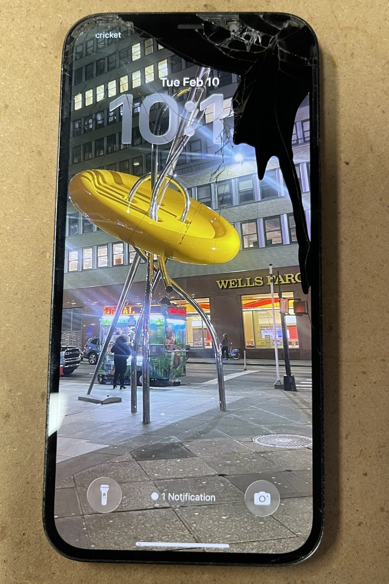 San Antonio Phone Repair Cracked Screen BEFORE